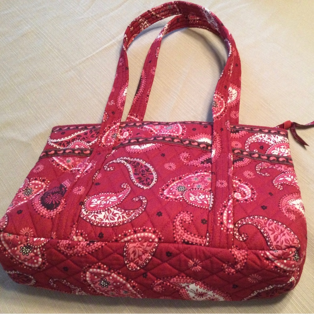 Vera Bradley RED BANDANNA Tote Lg. Zipper